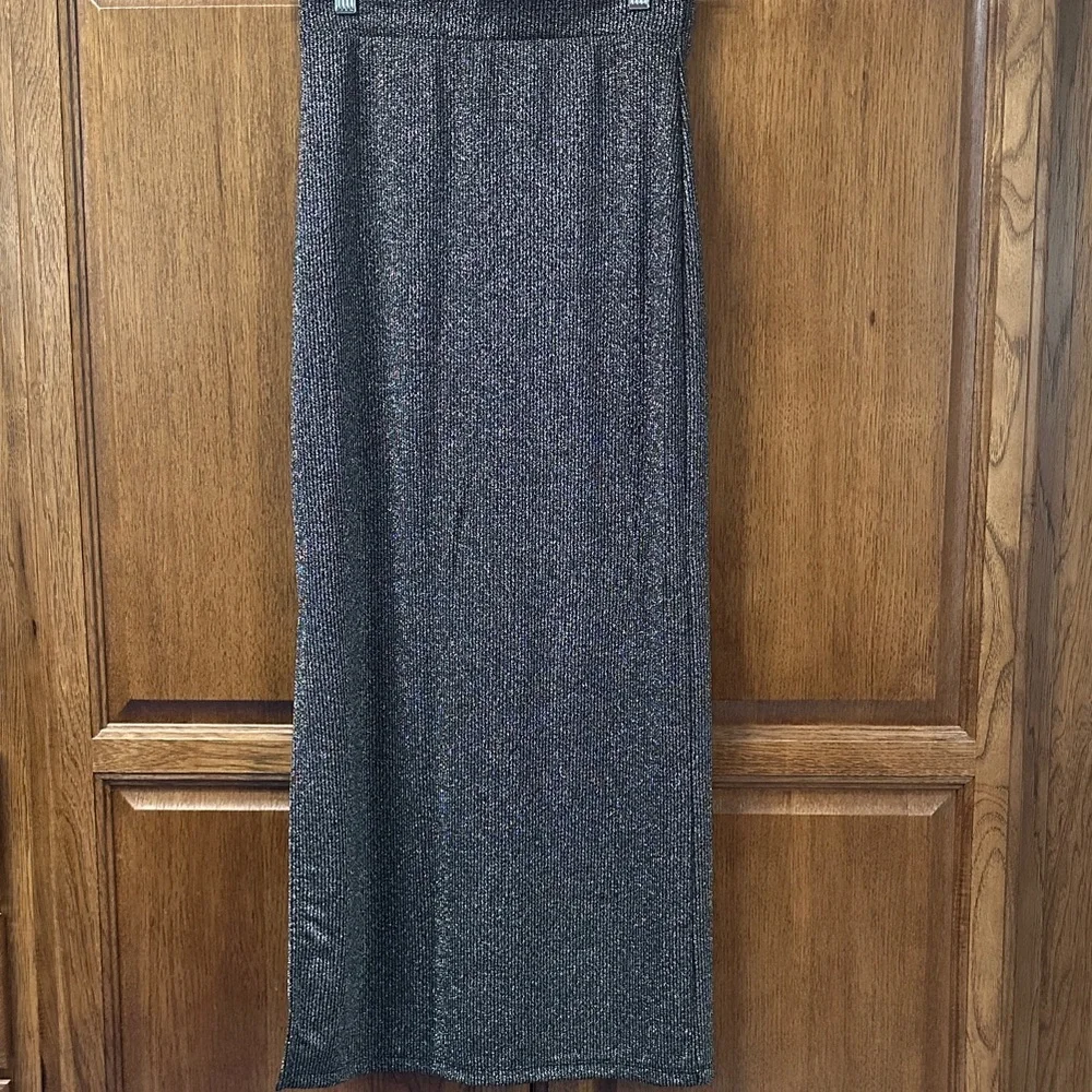 Old Navy - metallic ribbed knit top and skirt set - Picture 7 of 8